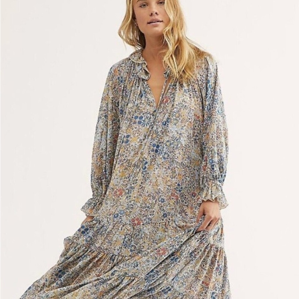 Free People Feeling Groovy Floral Maxi Dress. Size Small